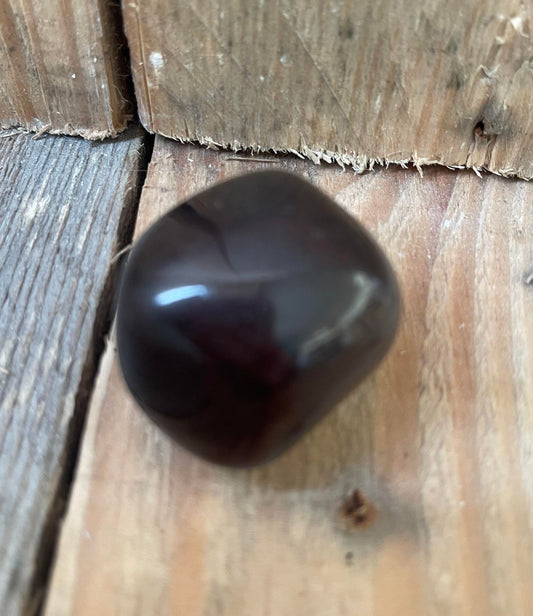 Large Garnet Tumblestone